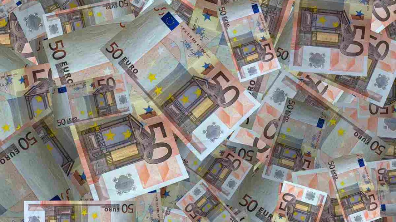 Quanto rendono oggi 8.000 euro sui buoni fruttiferi postali a 4 anni?  Vediamo 4 alternative disponibili - L'Intellettuale Dissidente